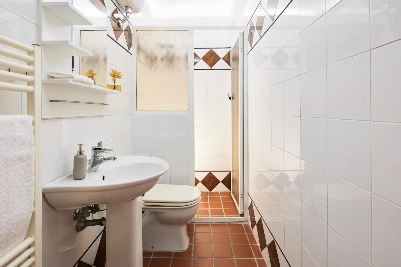 ✦ Garden House In Centro - Free Parking ✦ Apartment Livorno Bagian luar foto