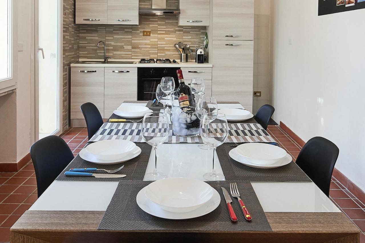 ✦ Garden House In Centro - Free Parking ✦ Apartment Livorno Bagian luar foto