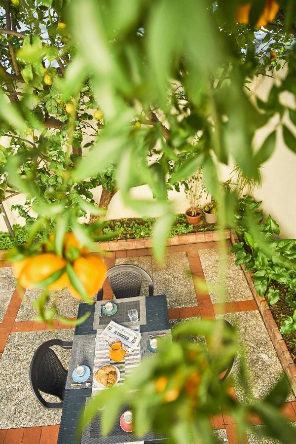 ✦ Garden House In Centro - Free Parking ✦ Apartment Livorno Bagian luar foto